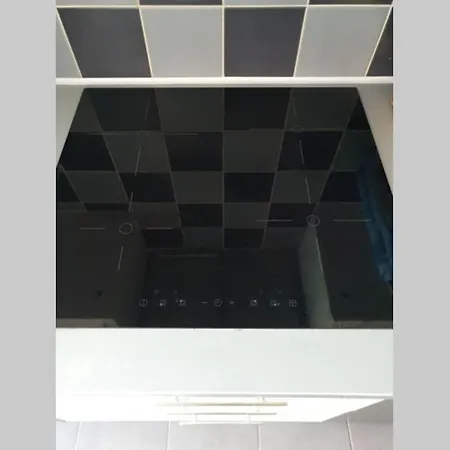 2 Pieces Calme, Moderne Avec Terrasse Et Piscine Вильнёв-Лубе